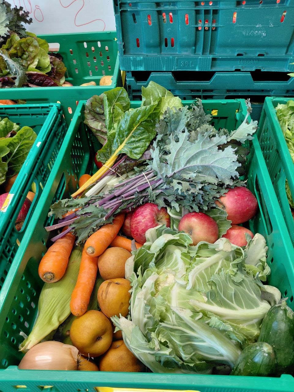 Vegetable box ready for delivery